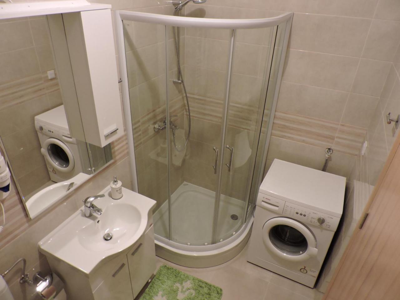 Nihon Apartment เทรบินเย ภายนอก รูปภาพ